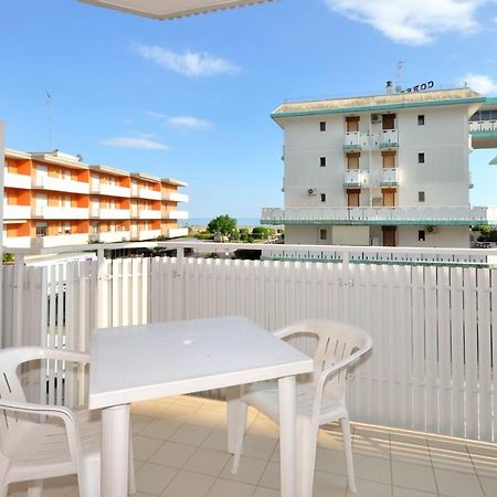 Condominio Malta Bibione Buitenkant foto